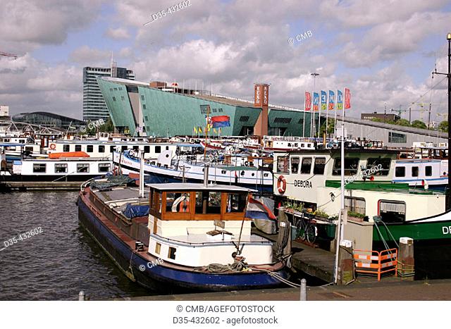 Scenic view of Oosterdok with museum 'Nemo'. Prins Hemrickkade. Amsterdam. Holland