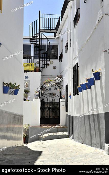 Narrow alleys, Salobrena, Costa del Sol, Andalusia, Spain, Europe