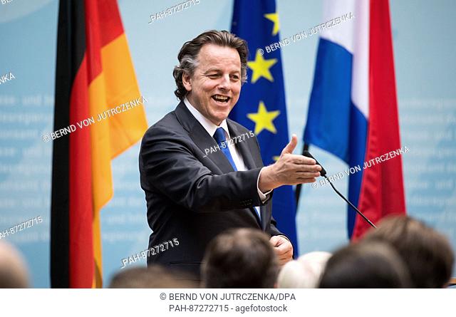 Dutch Foreign Minister Bert Koenders speaking at the opening of the Dutch-German Forum at the federal press office in Berlin, Germany, 17 January 2017