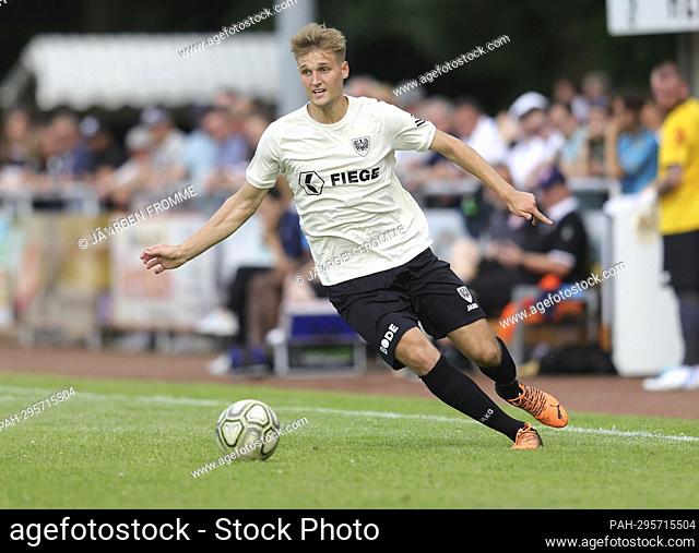 firo: 25.06.2022, football, soccer: Regionalliga West: SC Preussen Munster, Muenster - KFC Uerdingen individual action, Lukas Frenkert