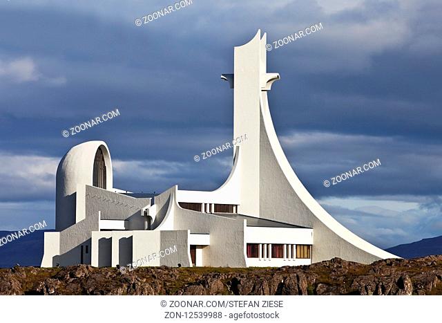 Die neue Kirche aus Beton, Architekt Jón Haraldsson, Stykkishólmur, Halbinsel Snæfellsnes, Westisland, Vesturland, Island, Europa