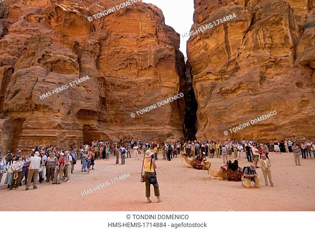 Jordan, Petra, listed as World Heritage by UNESCO, The main entrance of Petra, the Siq, view from the Treasury