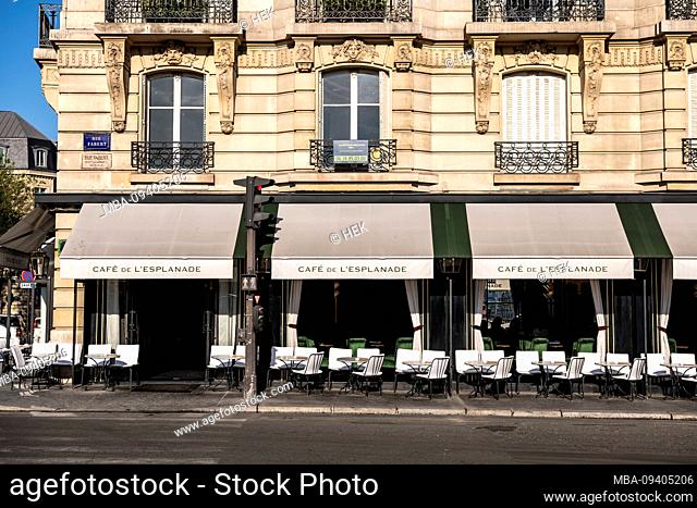 the Café de l'Esplanade in rue Fabert in the 7th arrondissement next to the Invalides, Paris, France, Europe