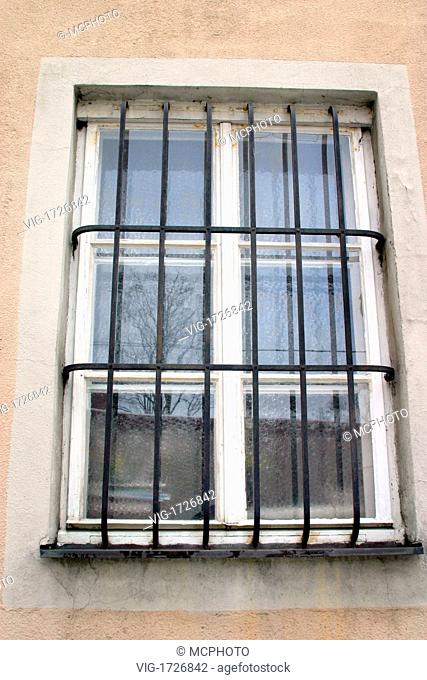 barred window - 01/01/2009