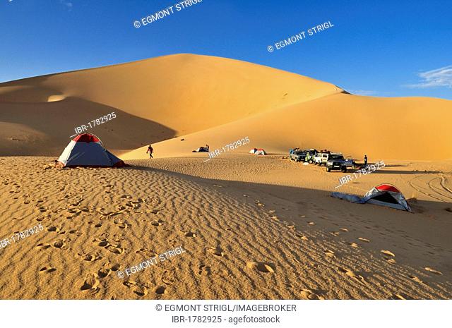 Tourist camp in the sand dunes of Erg Admer, Wilaya Illizi, Algeria, Sahara, North Africa