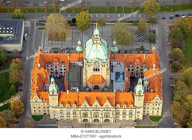 New Town Hall of Hanover on Maschteich, Hanover city administration, green copper roof, Hannover Maschpark, Hanover, Lower Saxony, Germany, Europe
