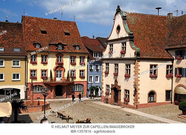 Altes Buergerhaus building from 1775, left, Old Town Hall, right, marketplace, Endingen am Kaiserstuhl, Baden-Wuerttemberg, Germany, Europe