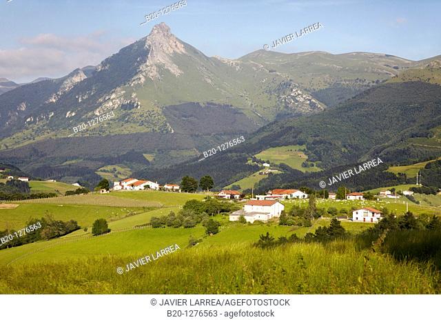 Monte Txindoki, Sierra de Aralar, Lazkaomendi, Gipuzkoa, Euskadi, Spain