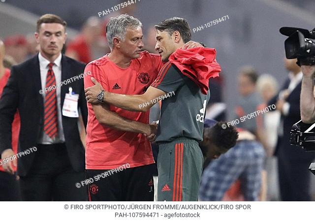 firo Football, 05.08.2018 Test match season 2018/2019 FC Bayern Munich - Manchester United, Niko Kovac, with Jose Mourinho, Embrace | usage worldwide