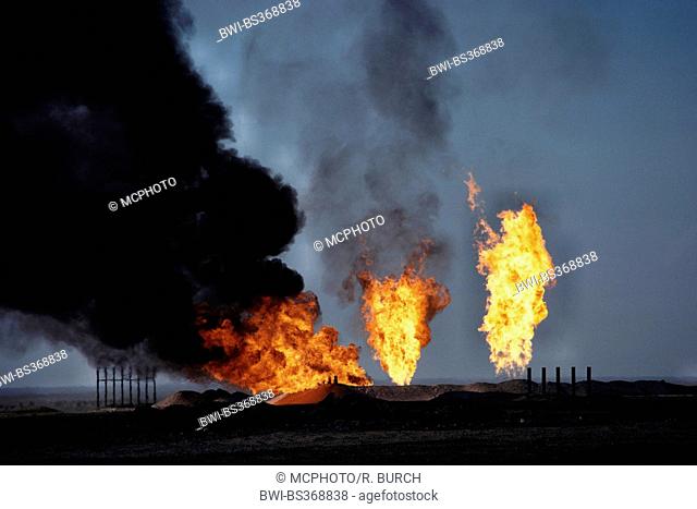 burning natural gas, Iraq, Rumaila
