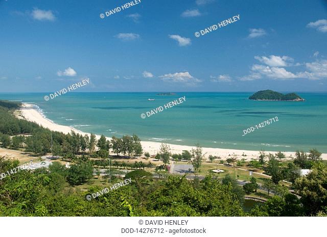 Thailand, Songkhla, Hat Samila seen from Khao Tang Kuan hill at north end of town