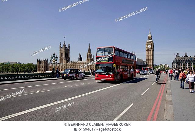 View across Westminster Bridge of the famous sights Big Ben and Houses of Parliament, London, Great Britain, Europe