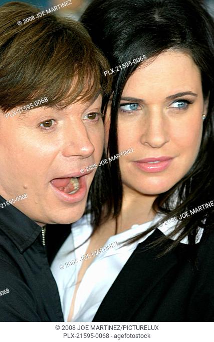 Dr. Seuss's: The Cat in the Hat Premiere 11-8-03 Mike Myers & wife Robin Photo By Joe Martinez
