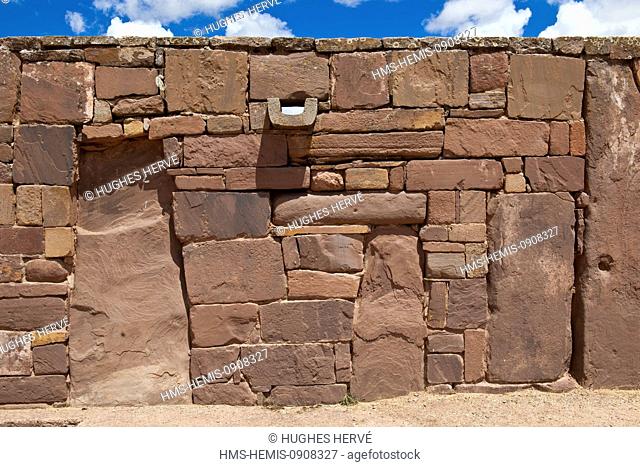 Bolivia, La Paz Department, Tiwanaku Pre-Inca archeological site, listed as World Heritage by UNESCO, stonewall of Kalassaya temple, Astronomical observatory