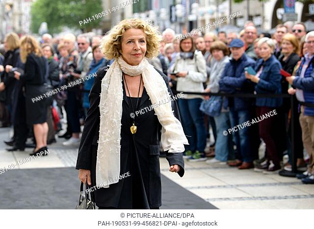31 May 2019, Bavaria, Munich: Michaela May, actress, comes to the public funeral service for Hannelore Elsner in the church St. Michael