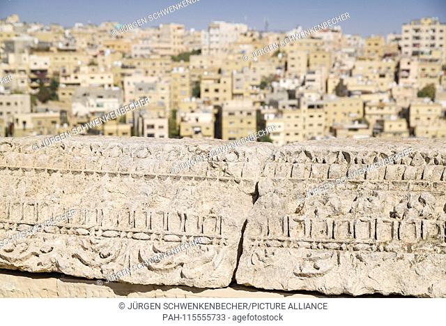 The Jebel al-Qalaa (citadel hill) in Amman offers numerous traces of the past. Excavations have been taking place on the hill for about 100 years