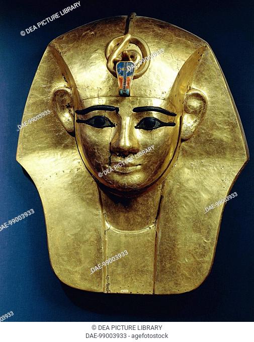 Egyptian civilization, Third Intermediate Period, Dynasty XXI-XXII. Treasure of Tanis. Gold mask of King Amenemope.  Cairo, Egyptian Museum