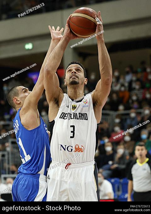 firo : Basketball: 28.02.2022, Germany - Israel, FIBA Basketball World Cup Qualifiers, Group D Picture: (from the left side)