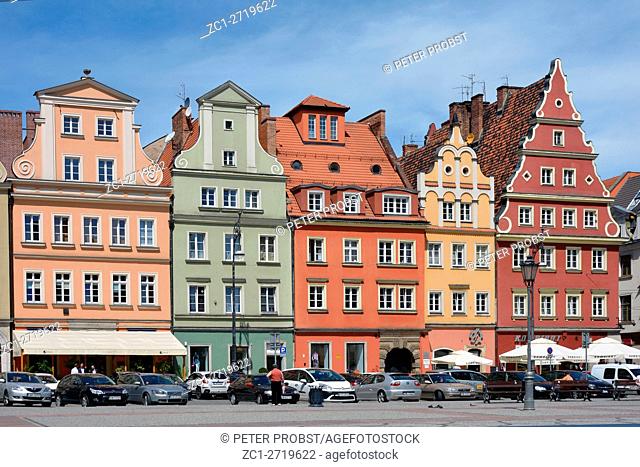 Patrician houses at the Salt Market Square in the Old Town of Wroclaw. Caution: For the editorial use only. Not for advertising or other commercial use