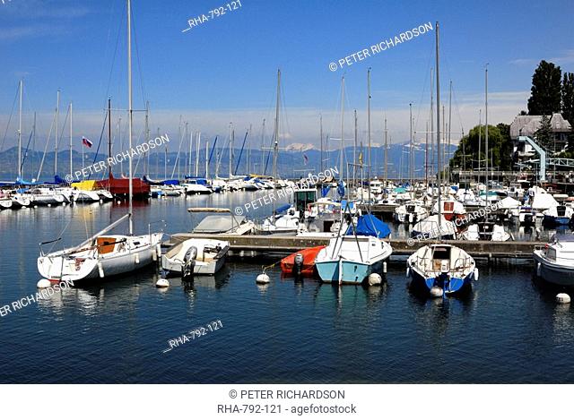 Port des Mouettes, Lac Leman Lake Geneva, Evian-les Bains, Haute-Savoie, France, Europe