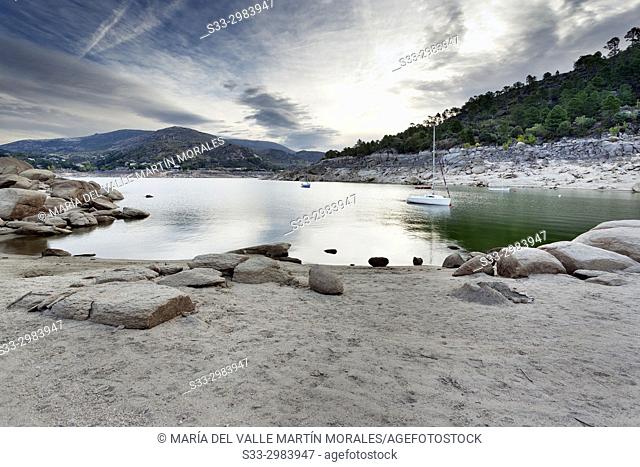 Sunrisse at Burguillo reservoir. Avila. Spain