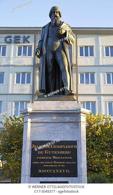 Mainz, D-Mainz, Rhine, Rhine-Main district, Rhineland, Rhineland-Palatinate, Gutenberg memorial by Bertel Thorvaldsen at the Gutenberg Sqare