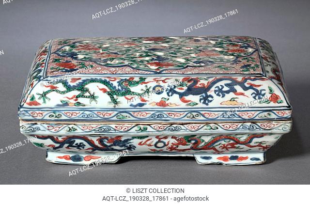 Box with Cover, 1573-1620. China, Jiangxi province, Jingdezhen kilns, Ming dynasty (1368-1644), Wanli reign (1572-1620). Porcelain with wucai (five color)...