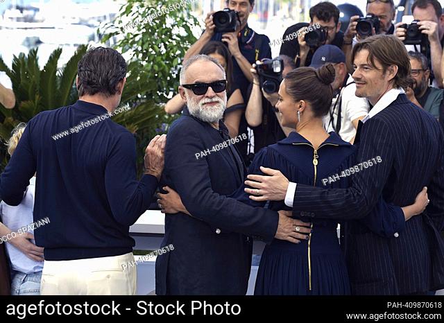 CANNES, FRANCE - MAY 22: Jude Law, Karim Aïnouz attends the ""Firebrand (Le Jeu De La Reine)"" photocall at the 76th annual Cannes film festival at Palais des...