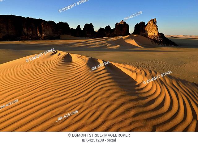 Sunrise over Tehouak, Tassili n' Ajjer National Park, Unesco World Heritage Site, Sahara desert, North Africa, Algeria