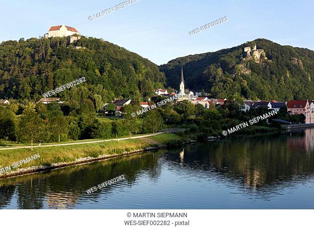 Germany, Bavaria, Lower Bavaria, View of Riedenburg with Rosenburg castle