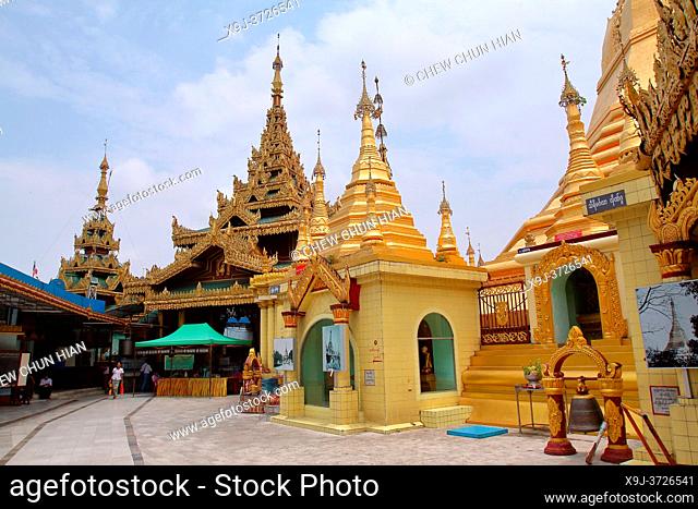 Sule Pagoda, downtown, Yangon, Myanmar
