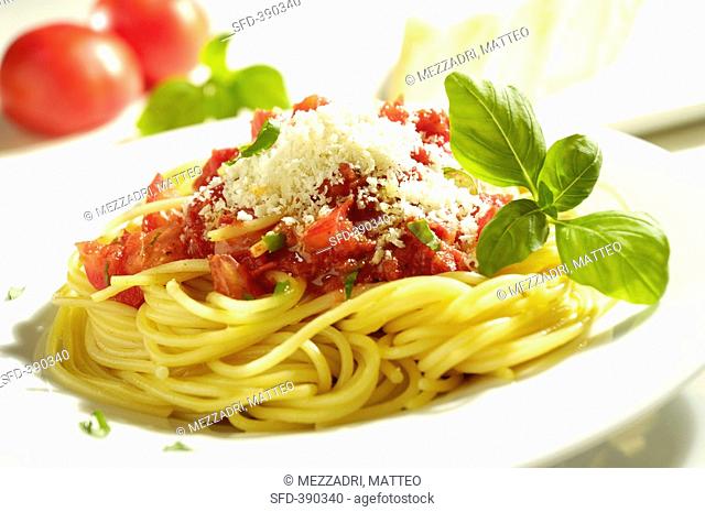 Spaghetti al pomodoro Spaghetti with tomato sauce, Italy