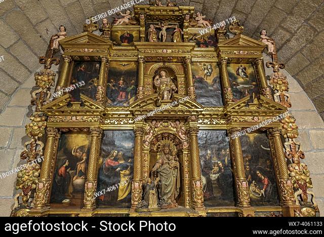 Baroque altarpieces in the church of Santa Fe de Valldeperes (NavÃ s, Barcelona, Catalonia, Spain)