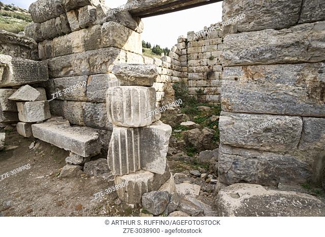 Archaeological ruins along Curetes Way. Ephesus, UNESCO World Heritage Site, Selçuk, Izmir Province, Ionia Region, Turkey, Eurasia