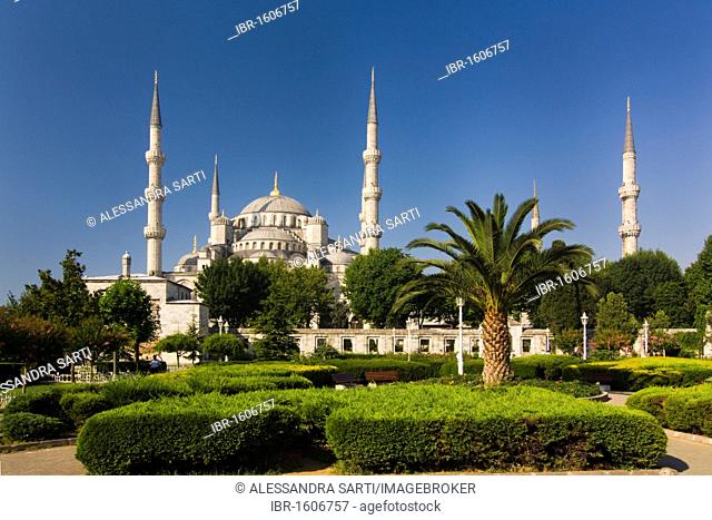Sultan Ahmed Mosque, Sultanahmet Camii or Blue Mosque, Istanbul, Turkey