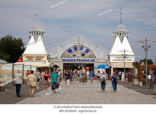 Pier, seaside resort of Miedzyzdroje or Misdroy, Wolin Island, Baltic Sea, Western Pomerania, Poland, Europe, PublicGround