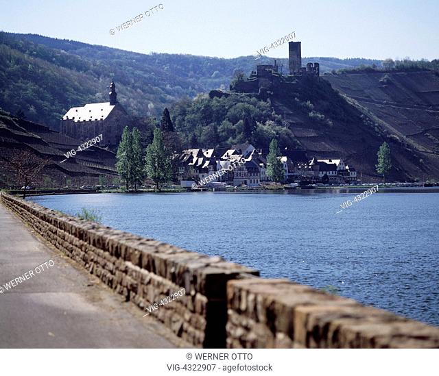 D-Beilstein, Mosel, Rheinland-Pfalz, Ortsansicht, Mosellandschaft, Burgruine Metternich D-Beilstein, Moselle, Rhineland-Palatinate, city view, Moselle landscape