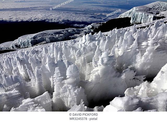 Ice formations on the summit plateau of Uhuru peak, Africa's highest point, Kilimanjaro, UNESCO World Heritage Site, Tanzania, East Africa, Africa