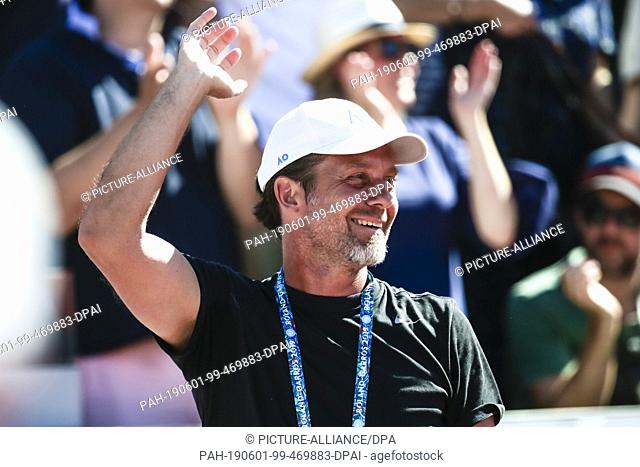 01 June 2019, France (France), Paris: Tennis: Grand Slam/ATP-Tour, French Open, single, men, 3rd round, Struff (Germany) - Coric (Croatia): Carsten Arriens