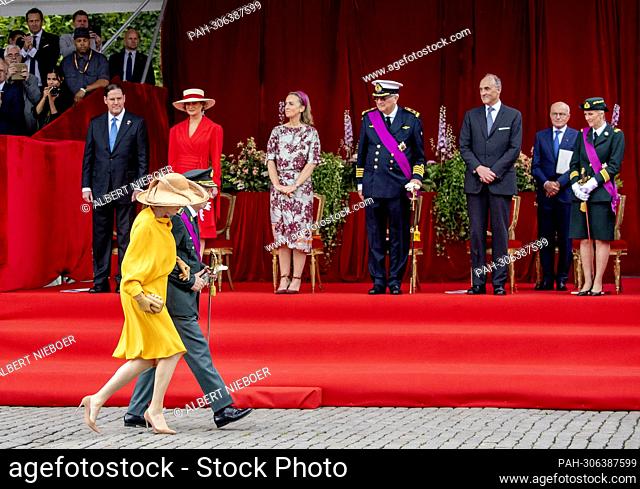 King Filip and Queen Mathilde of Belgium Princess Delphine of Saksen-Coburg en dhr. James O’Hare Prince Laurent and Princess Claire of Belgium Princess Astrid...