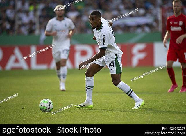 Alassane PLEA (MG), action, individual action, football, DFB Cup, 1st main round, TuS Bersenbrueck - - Borussia Monchengladbach (MG) 0: 7 on 08/11/2023 in the...