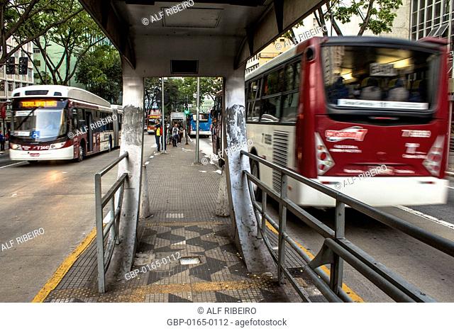 Stop Getúlio Vargas, bus lane, Avenue July Nove, Capital, São Paulo, Brazil