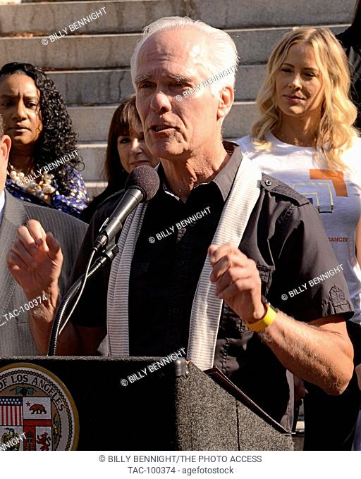 Gil Garcetti speaks at the Press Conference For ""Stand Up To Cancer Day"" at Los Angeles City Hall, South Steps on September 7, 2016