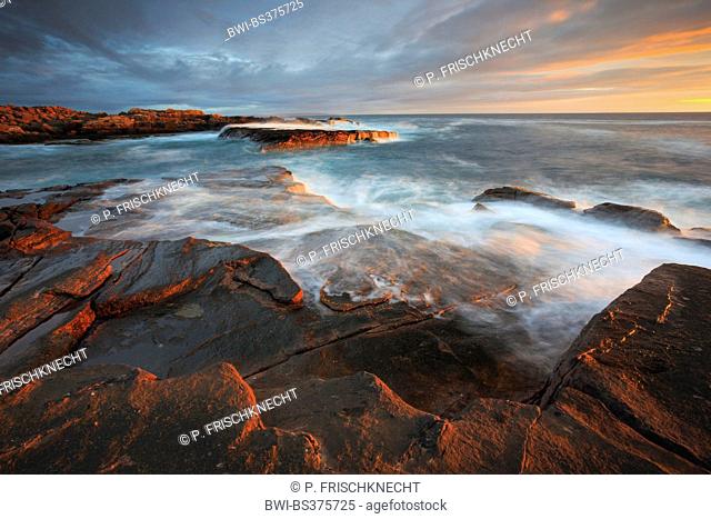 sandy beach of the Sango Bay at the coast of Scotland at sunset, United Kingdom, Scotland, Sutherland