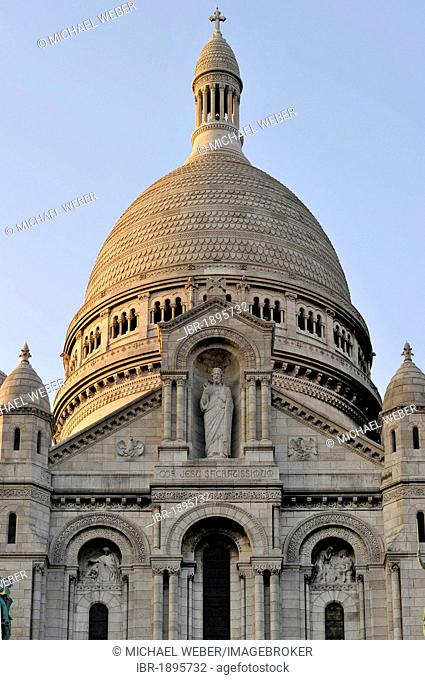 Dome of the Basilica of the Sacred Heart of Paris or Sacré-C?ur Basilica, Montmartre, Paris, France, Europe