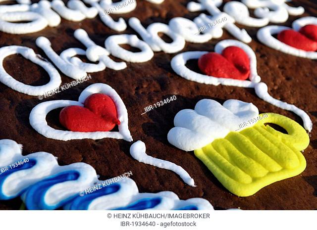 Gingerbread heart with sugar lettering, a beer stein and hearts, Oktoberfest 2010, Munich, Upper Bavaria, Bavaria, Germany, Europe