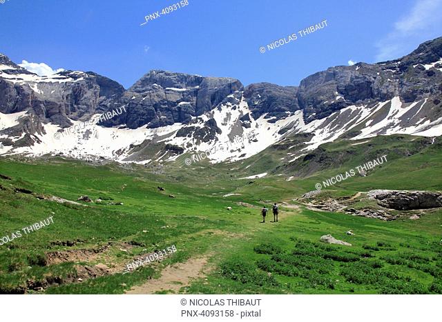 France, Occitanie (Midi Pyrenees ), Hautes Pyrenees (65), Gavarnie Gedre, Troumouse cirque (Unesco world heritage)