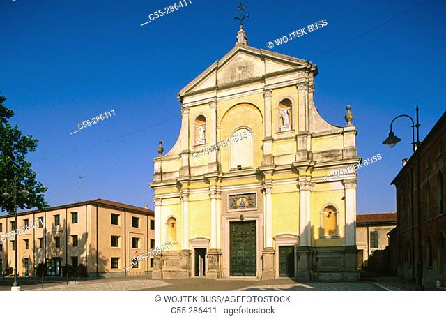 Basilica di San Pietro in Goito. Lombardy, Italyl