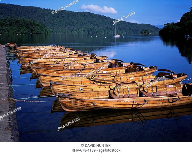 Rowing boats on lake, Bowness-on-Windermere, Lake District, Cumbria, England, United Kingdom, Europe