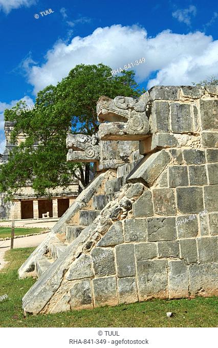 The snake's head in ancient Mayan ruins, Chichen Itza, UNESCO World Heritage Site, Yucatan, Mexico, North America
